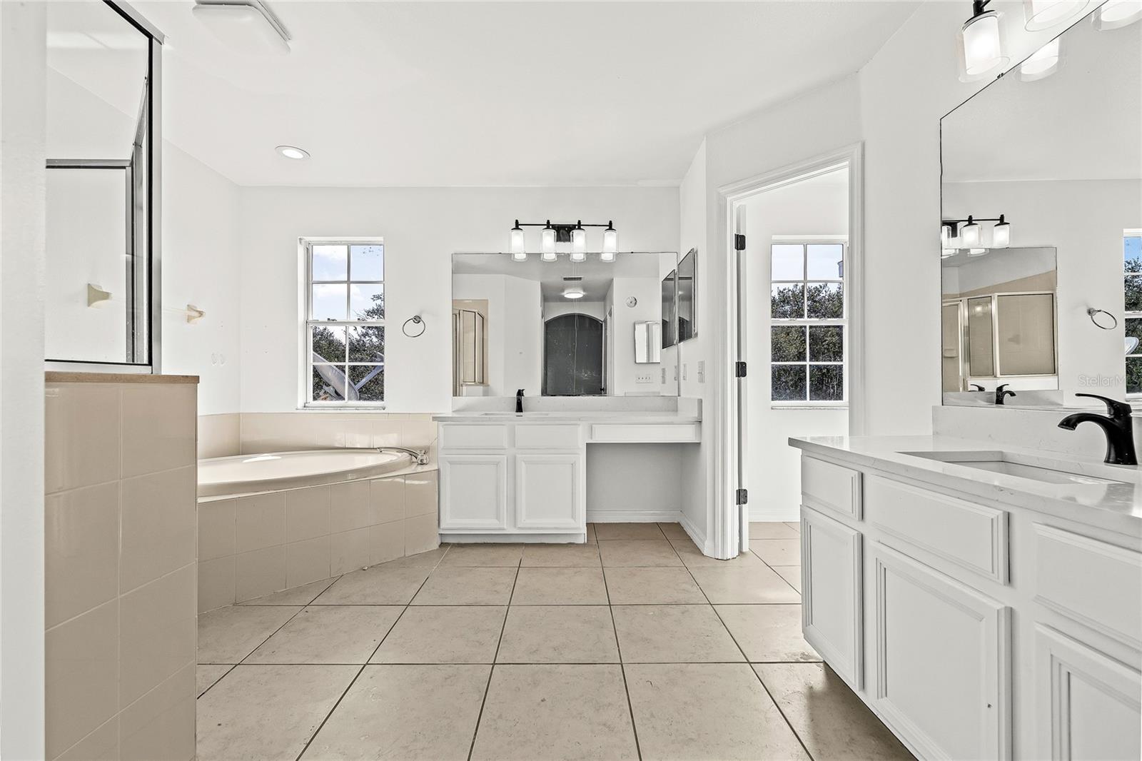 8212 CYPRESS BREEZE WAY — photo 36
