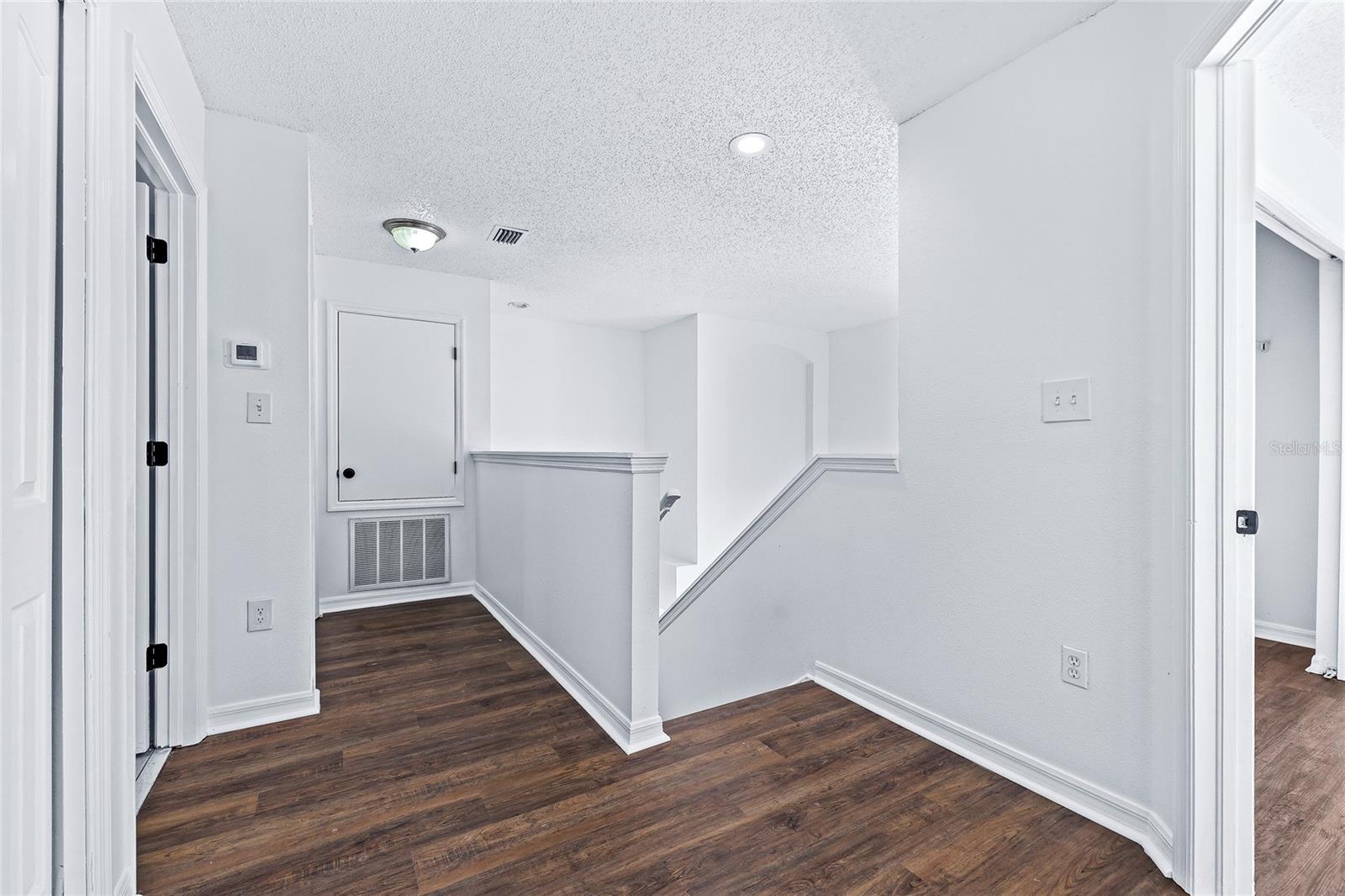 8212 CYPRESS BREEZE WAY — photo 32
