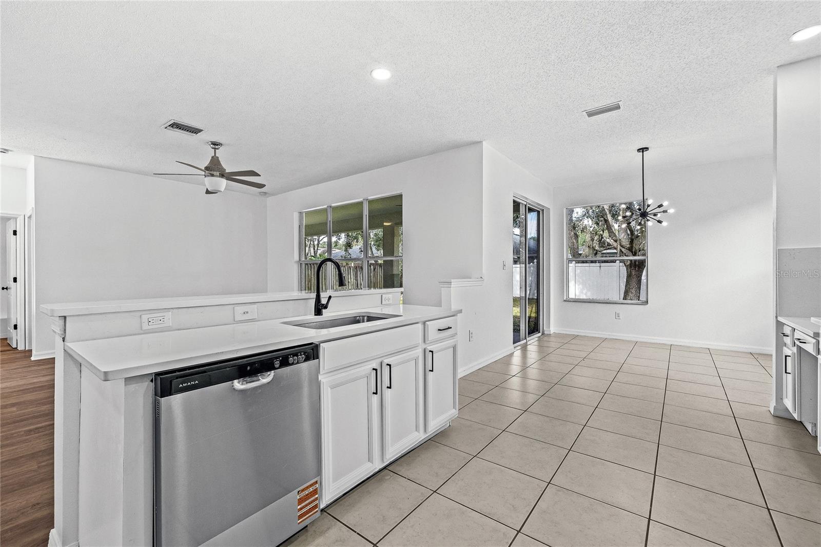 8212 CYPRESS BREEZE WAY — photo 24