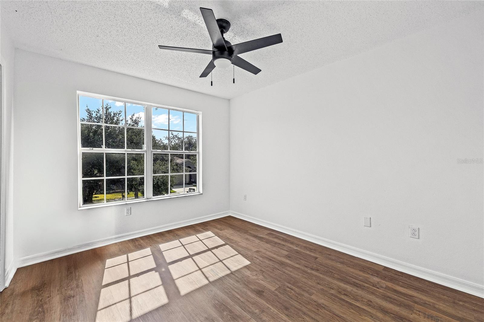 8212 CYPRESS BREEZE WAY — photo 95