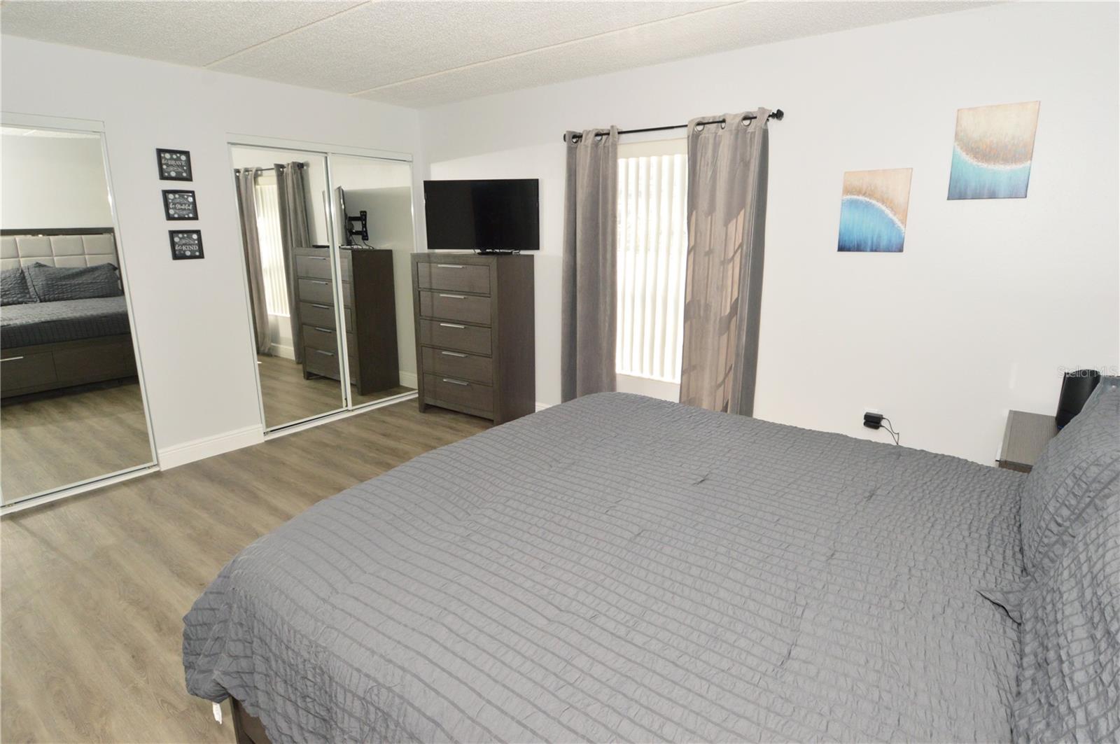 12760 INDIAN ROCKS RD #555 — photo 30