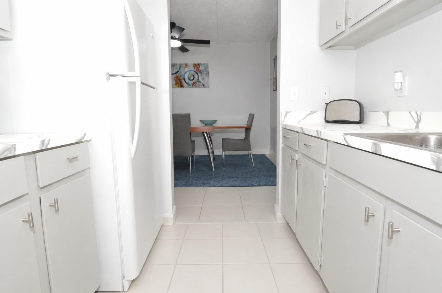12760 INDIAN ROCKS RD #555 — photo 9