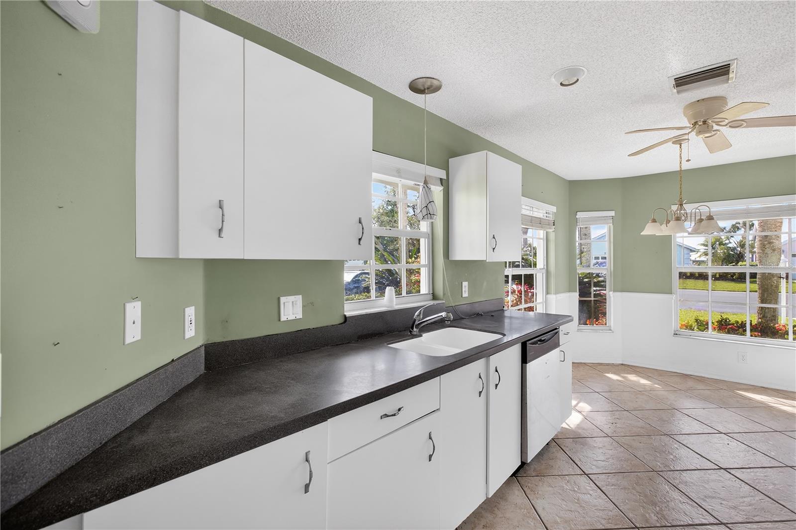 1803 ASHLEY DR — photo 14
