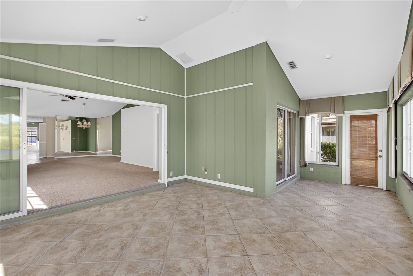 1803 ASHLEY DR — photo 21