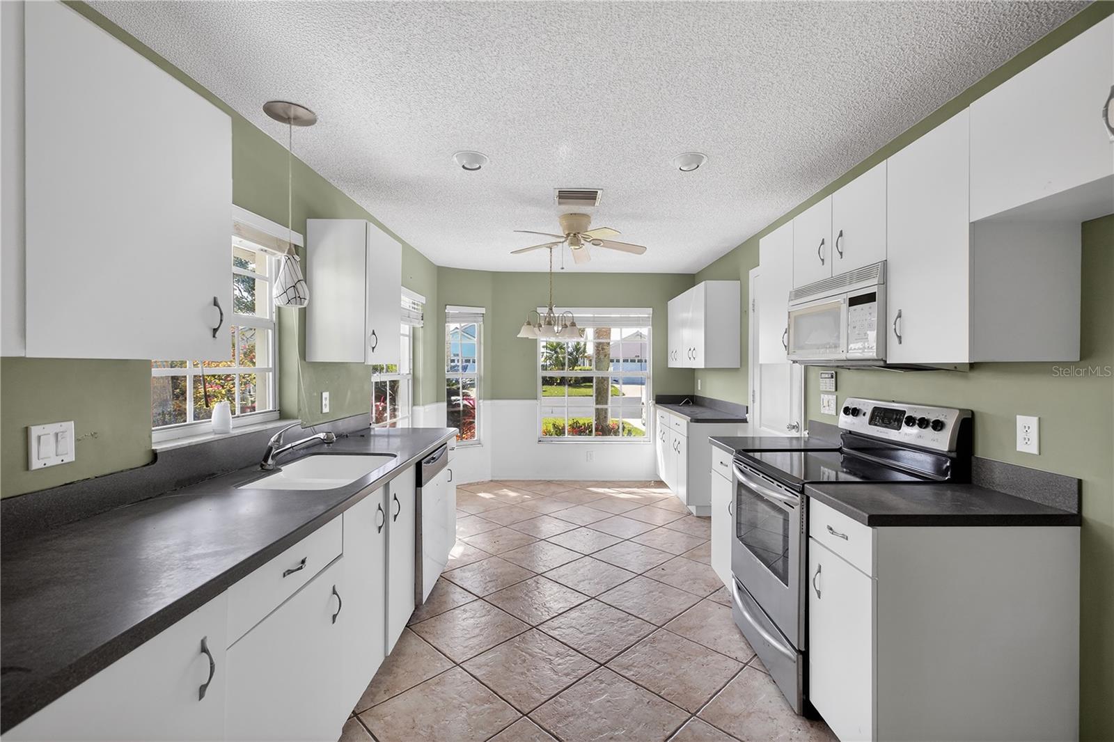 1803 ASHLEY DR — photo 13