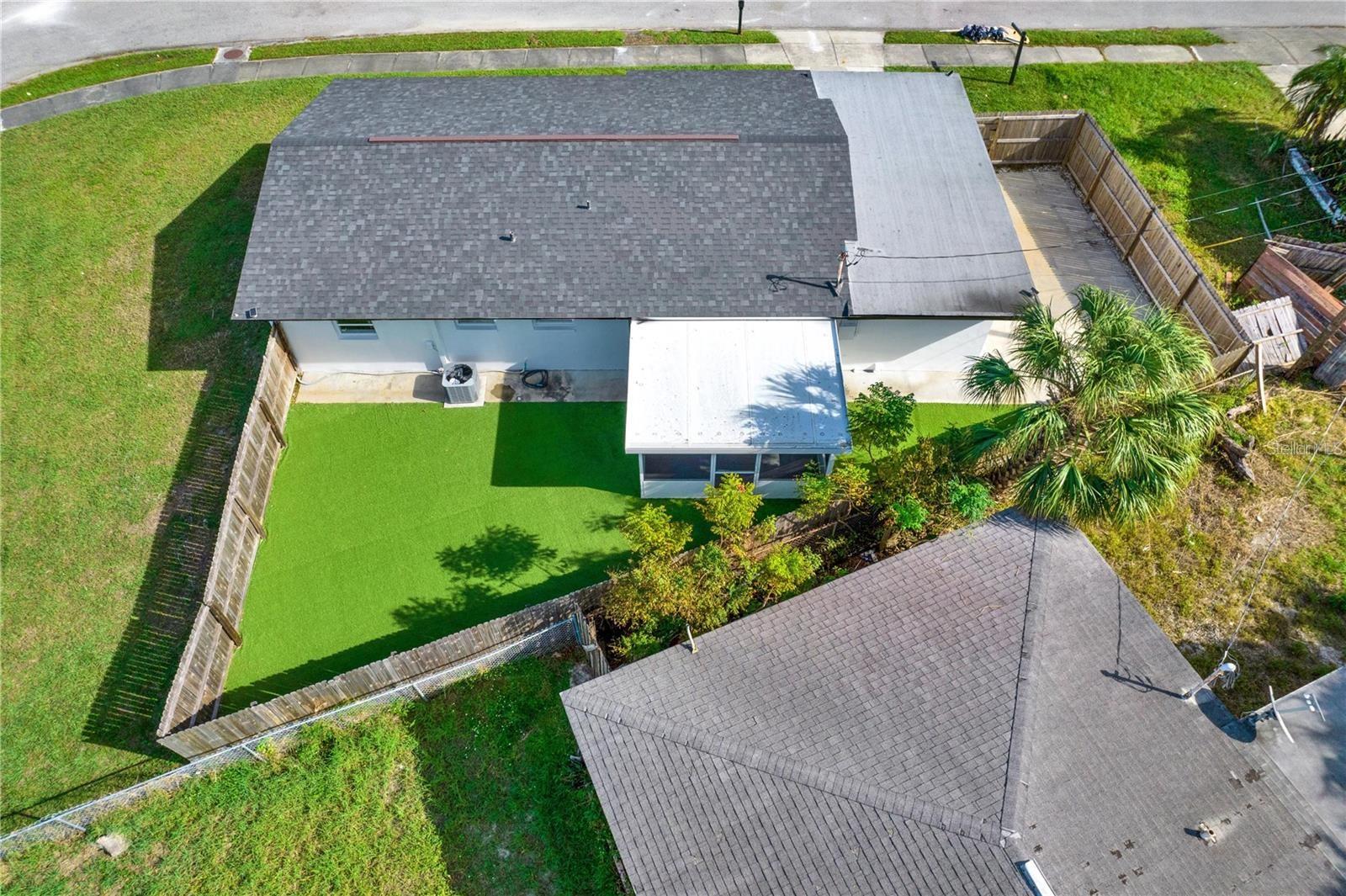 4916 CARLYLE RD — photo 2