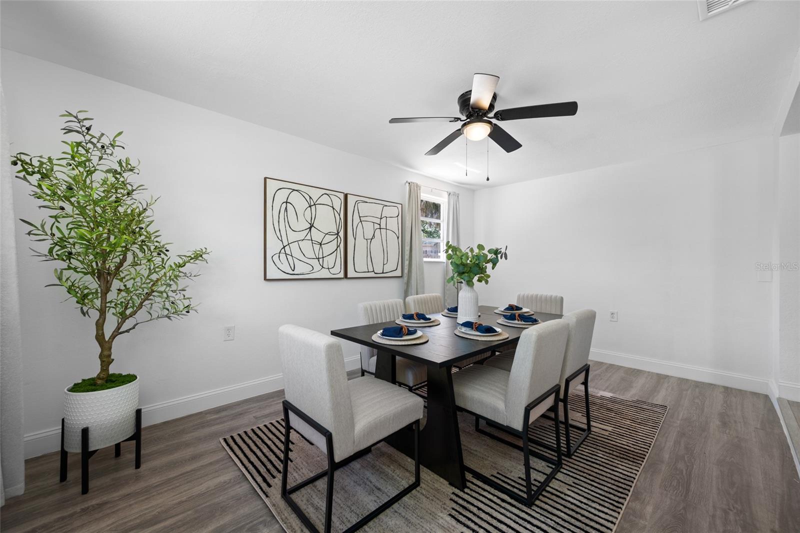 4916 CARLYLE RD — photo 9