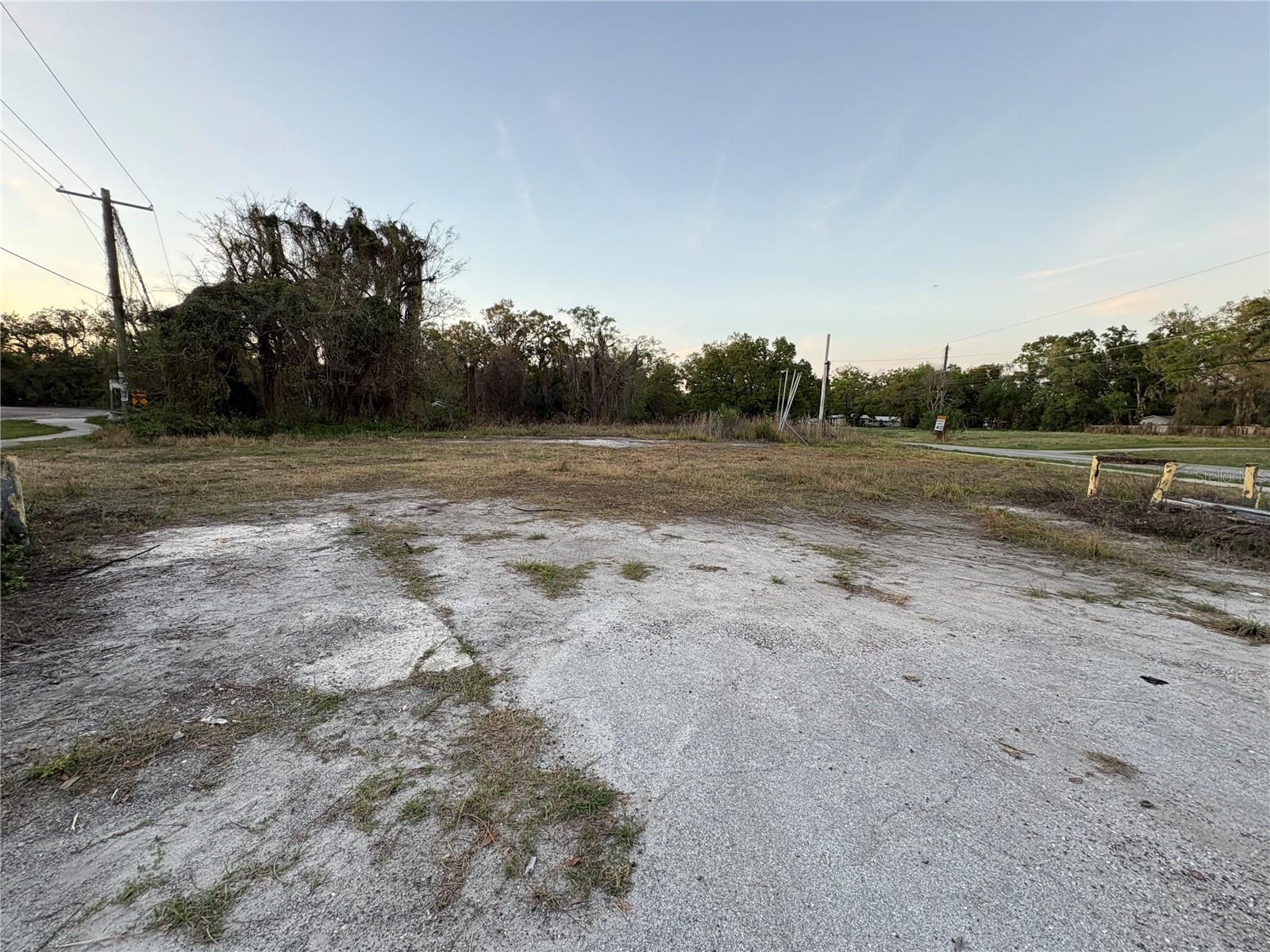 535 MAYDELL DR — photo 3
