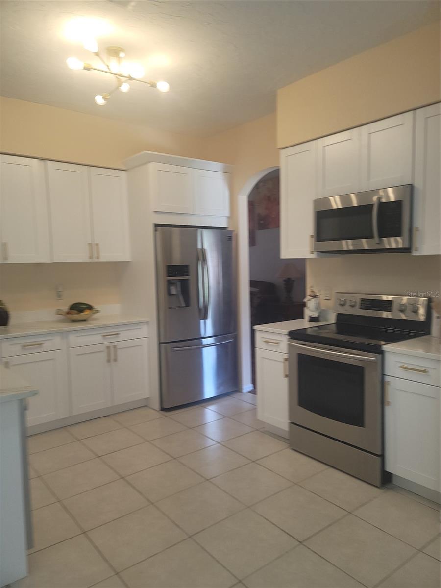 27640 BREAKERS DR — photo 6