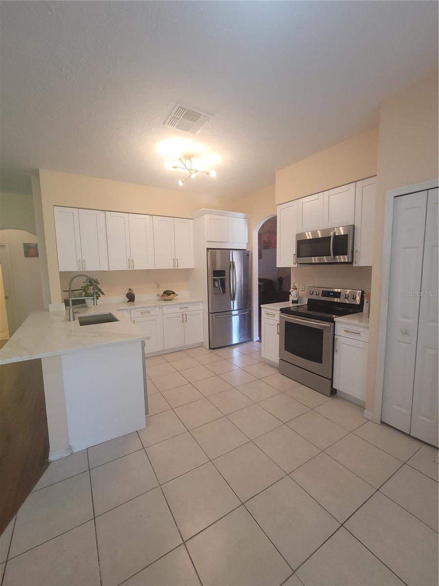 27640 BREAKERS DR — photo 74