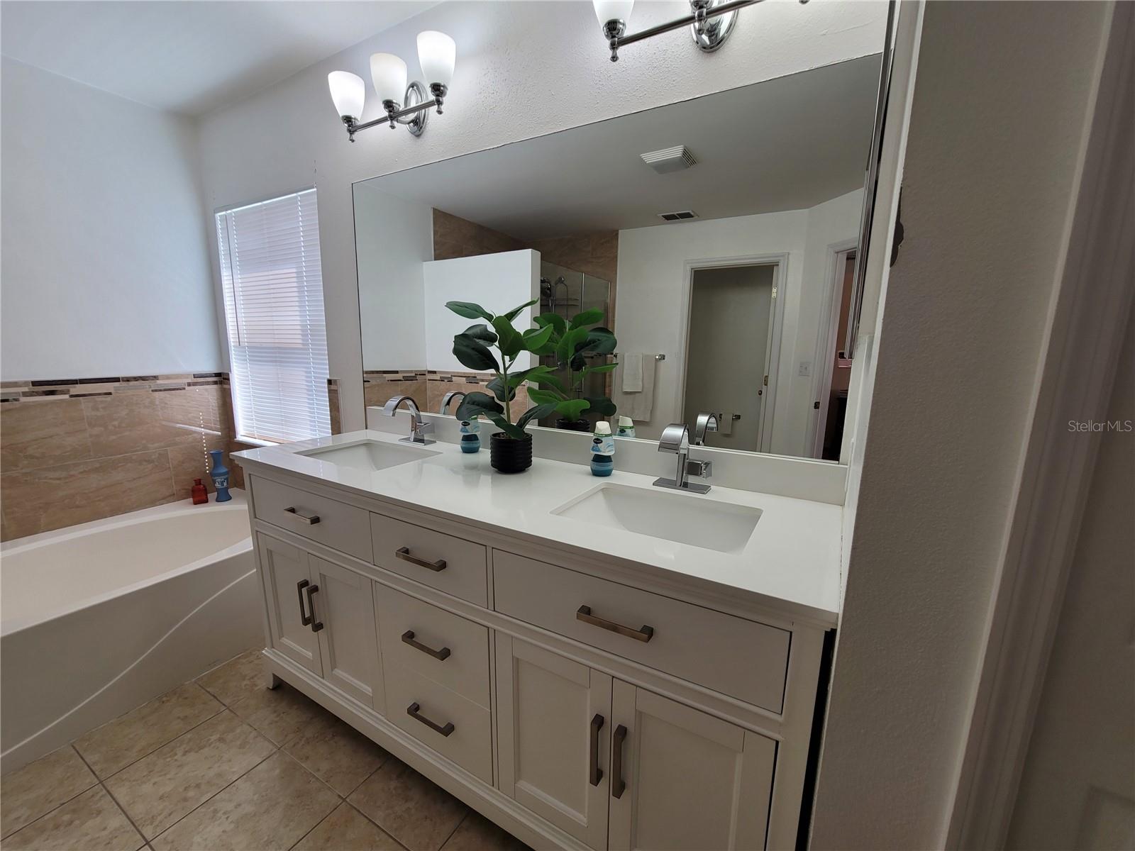 27640 BREAKERS DR — photo 38