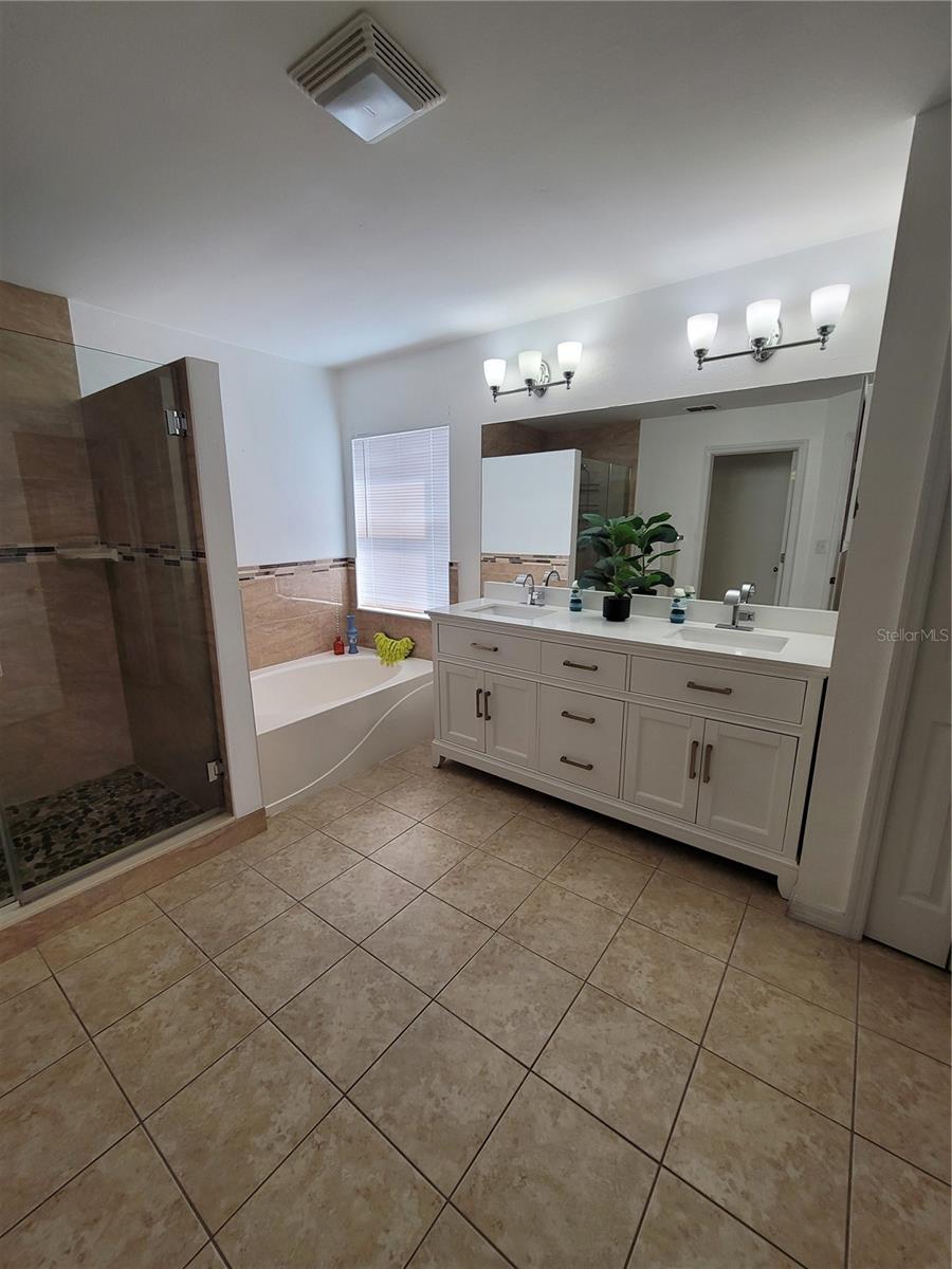 27640 BREAKERS DR — photo 36