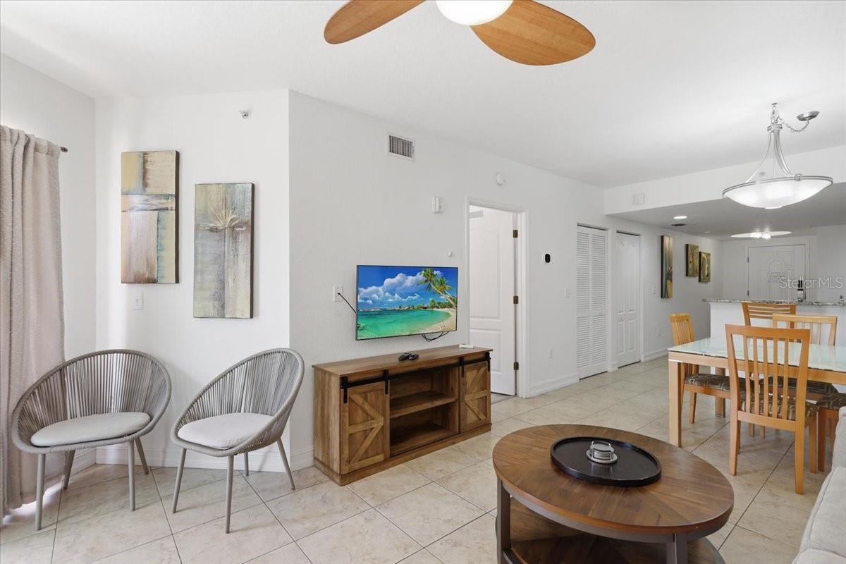 Home in TREASURE ISLAND — photo 10
