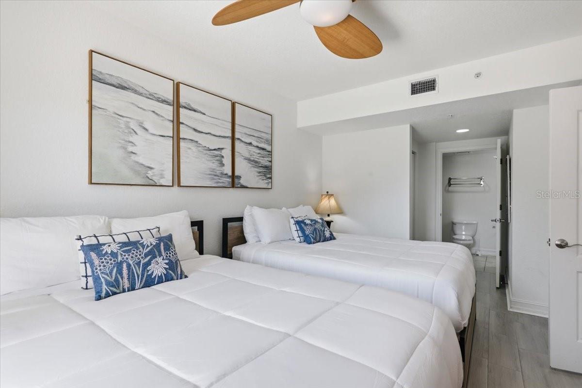 Home in TREASURE ISLAND — photo 21