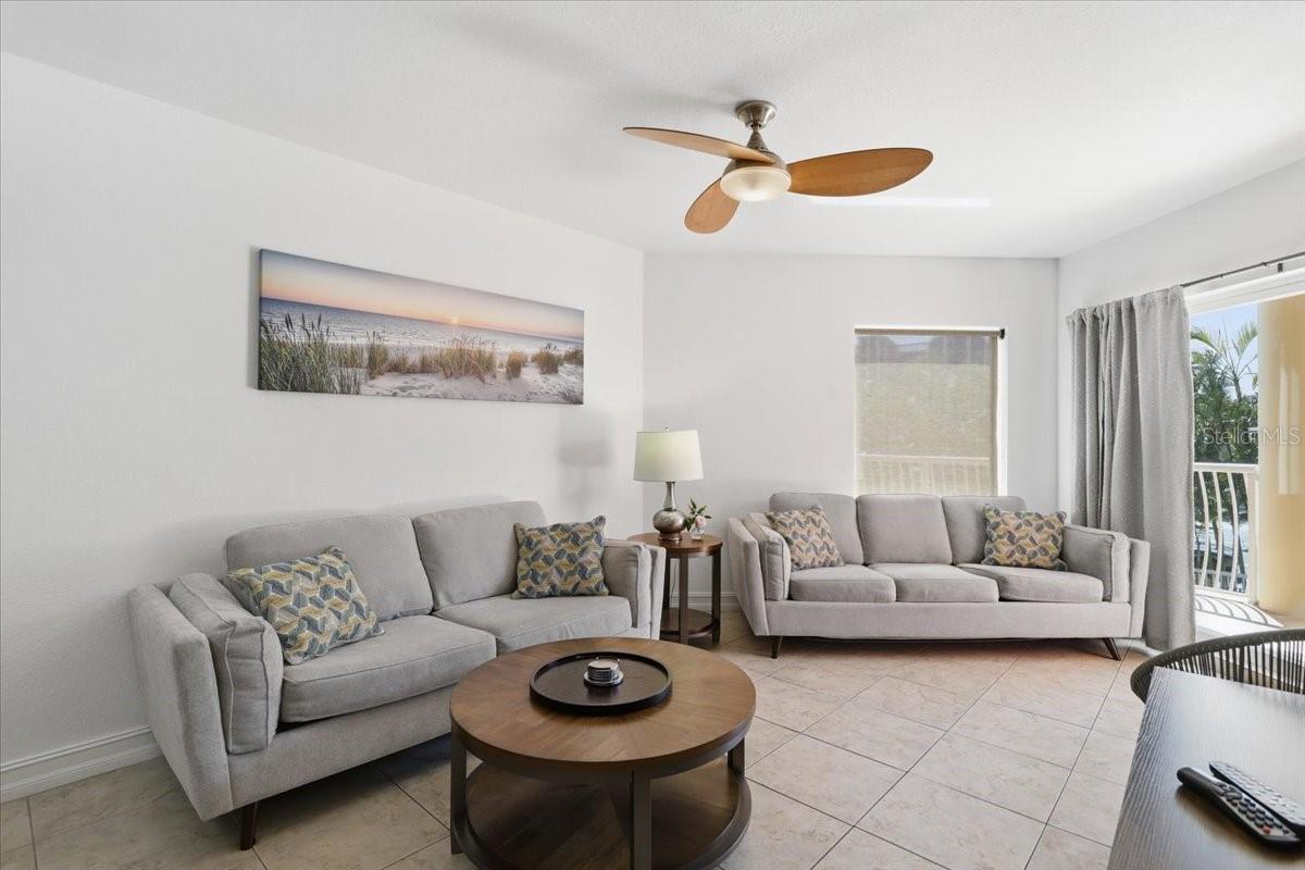 Home in TREASURE ISLAND — photo 7