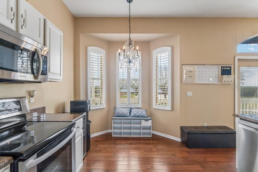 402 SHORE DR W — photo 12