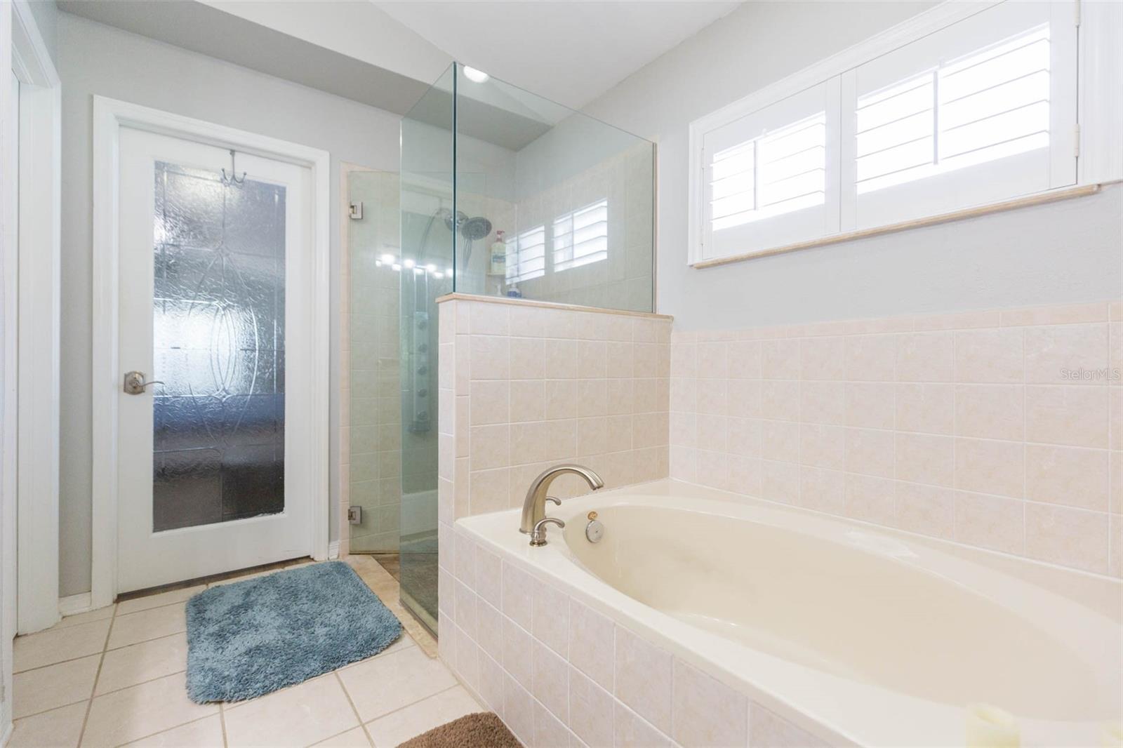 876 ADDISON DR NE — photo 32