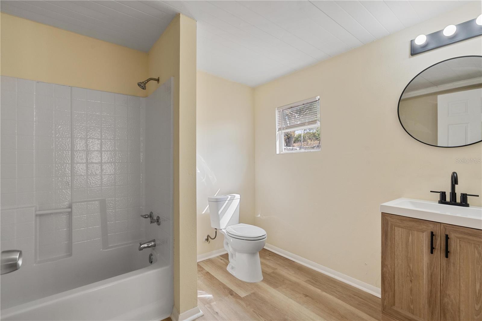 9020 HUNT CLUB LN — photo 21