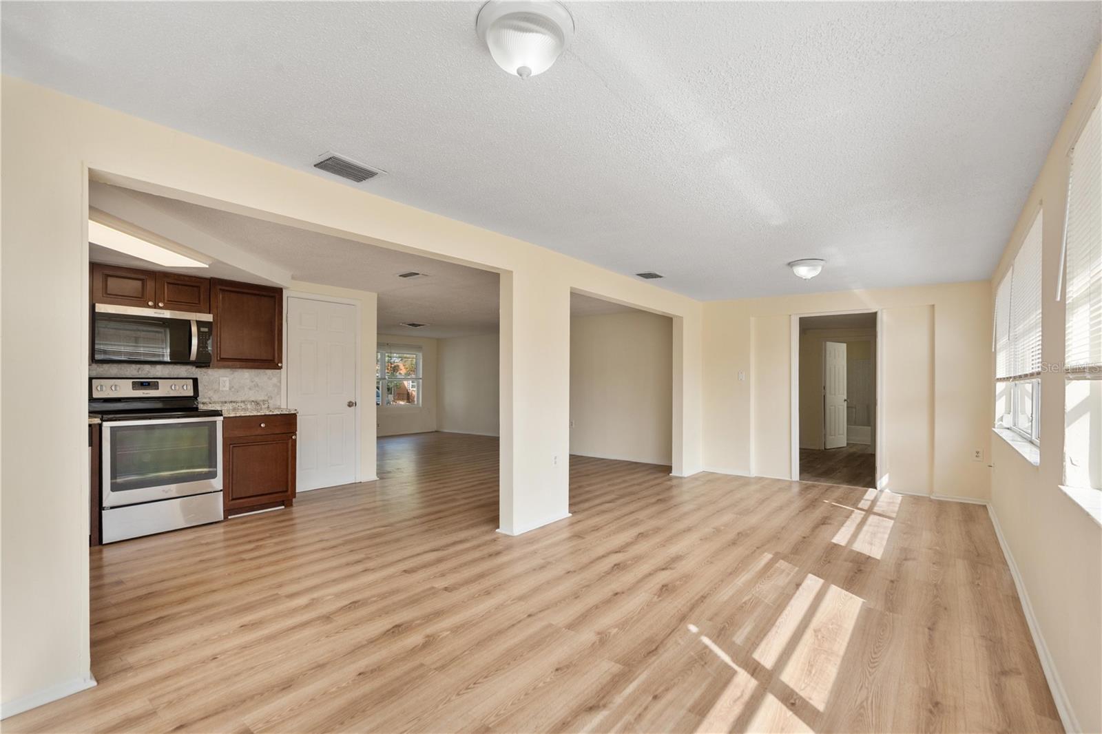 9020 HUNT CLUB LN — photo 10