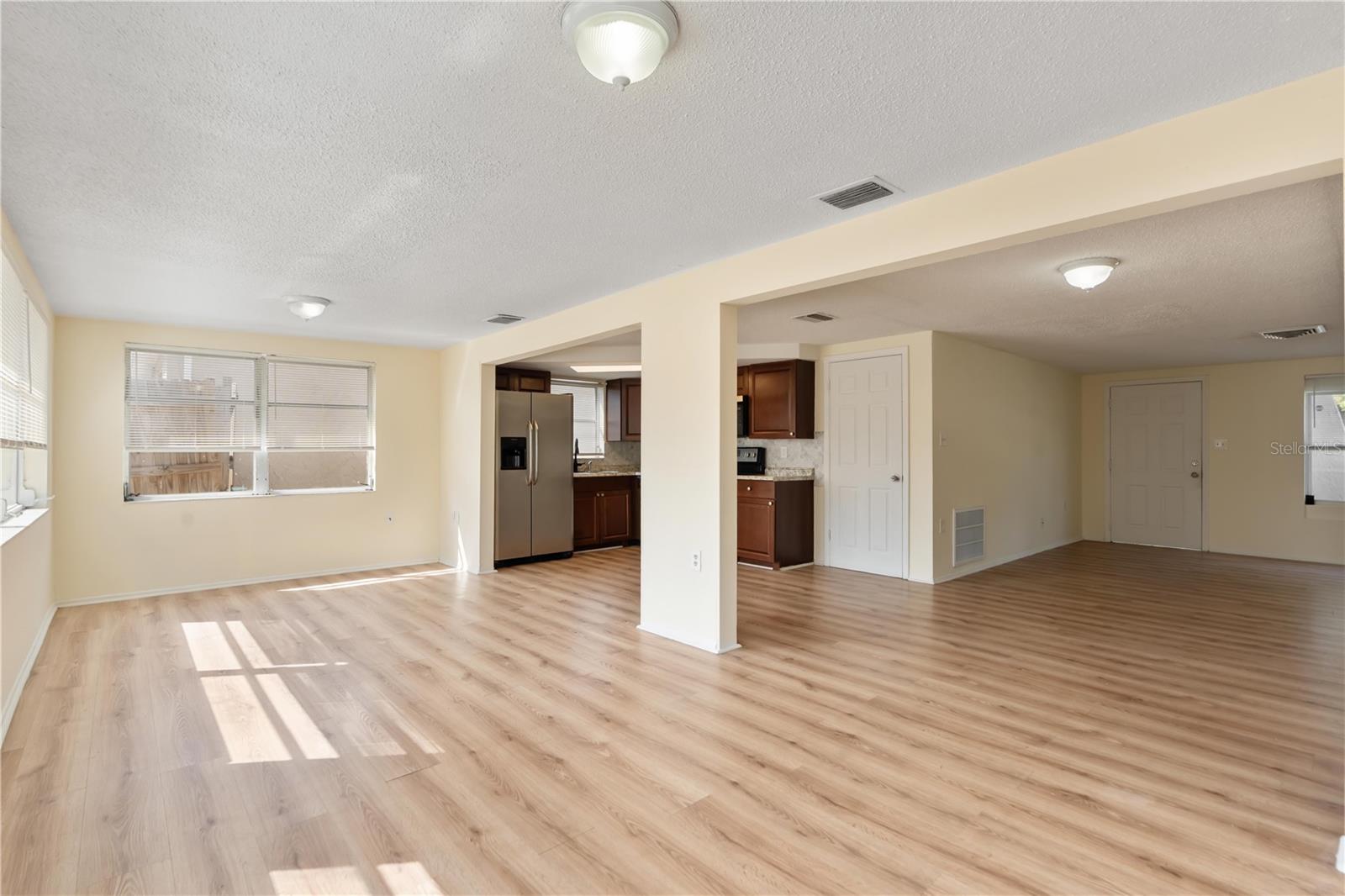 9020 HUNT CLUB LN — photo 11