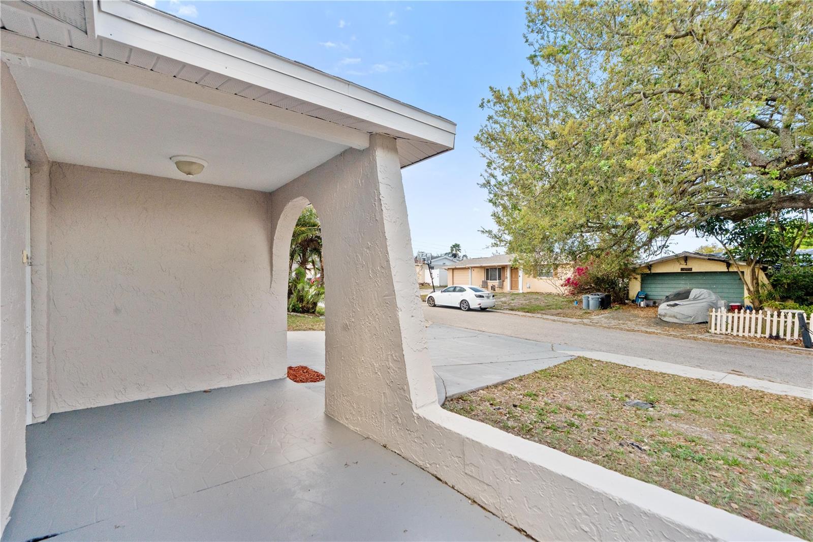 9020 HUNT CLUB LN — photo 3