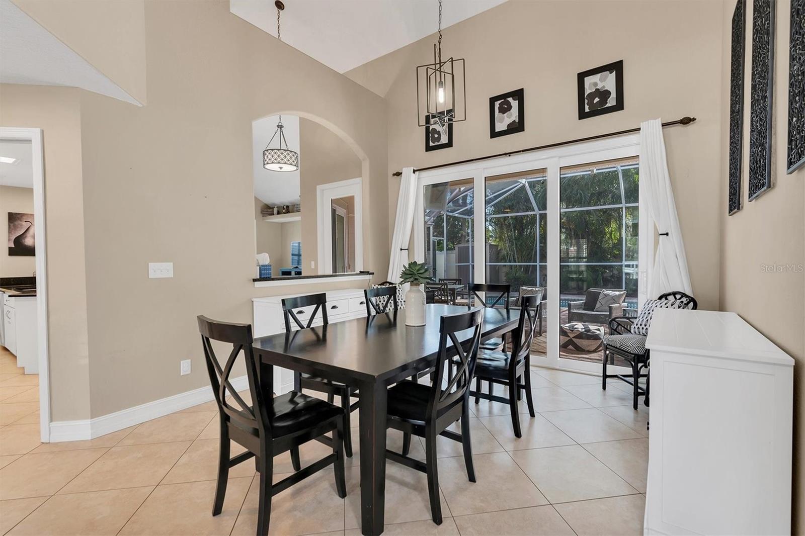 906 LANDMARK CIR S — photo 10