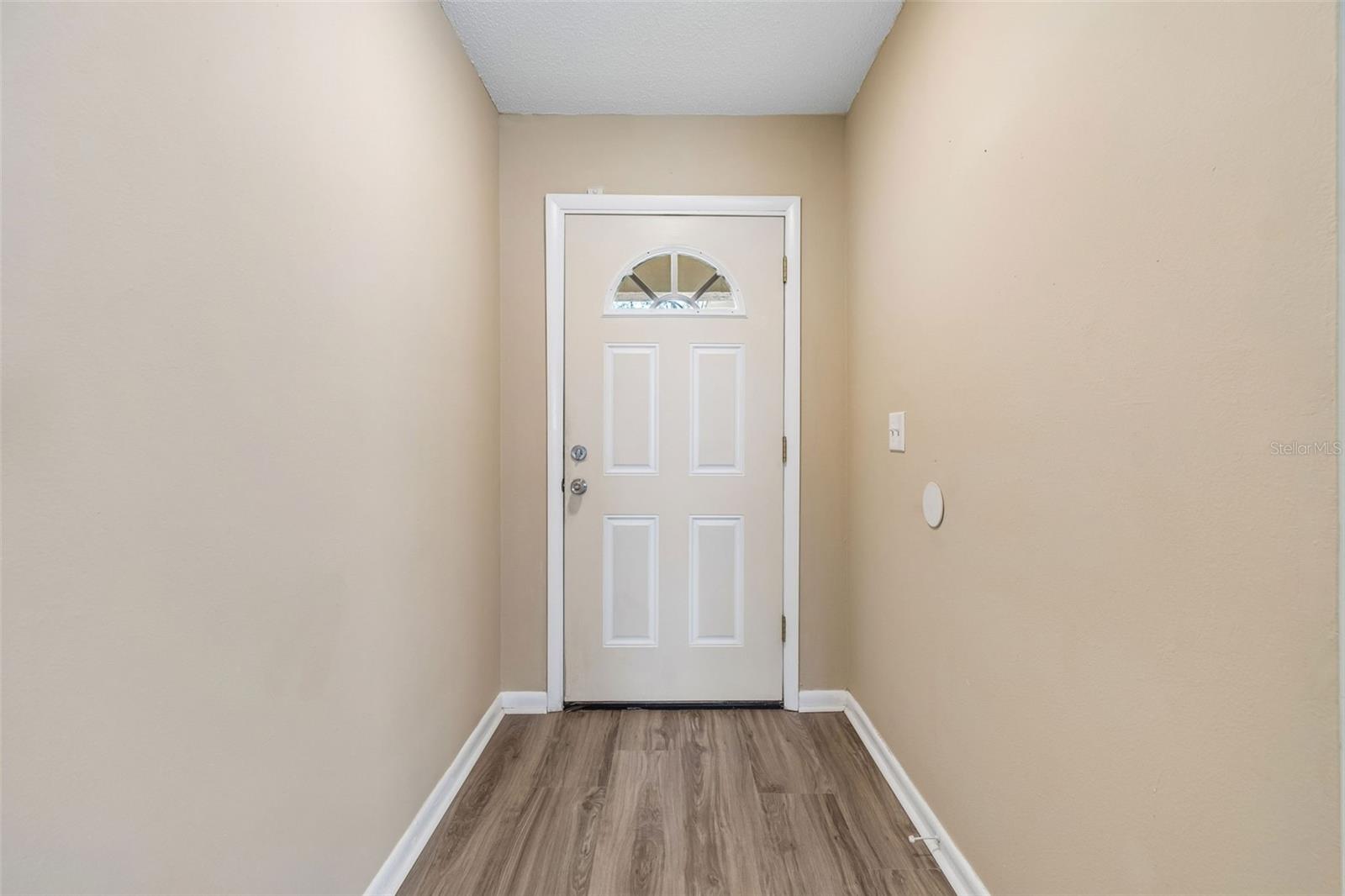 8301 IBERIA PL — photo 6