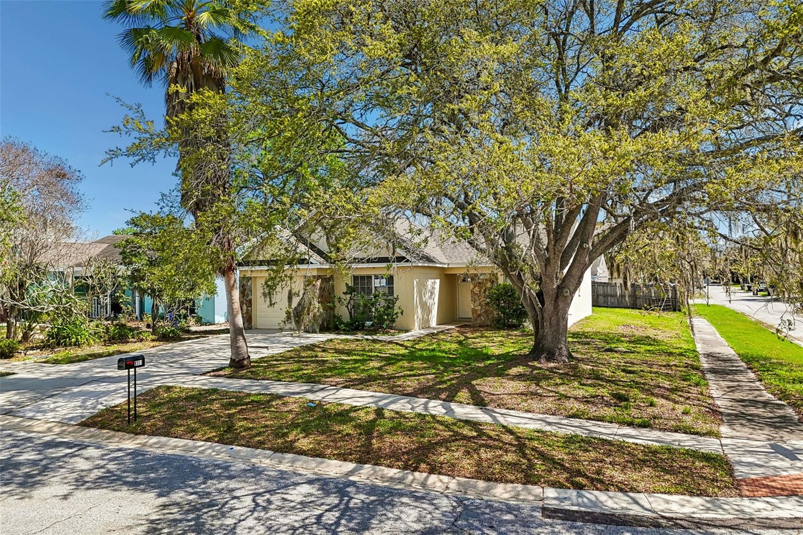 8301 IBERIA PL — photo 30