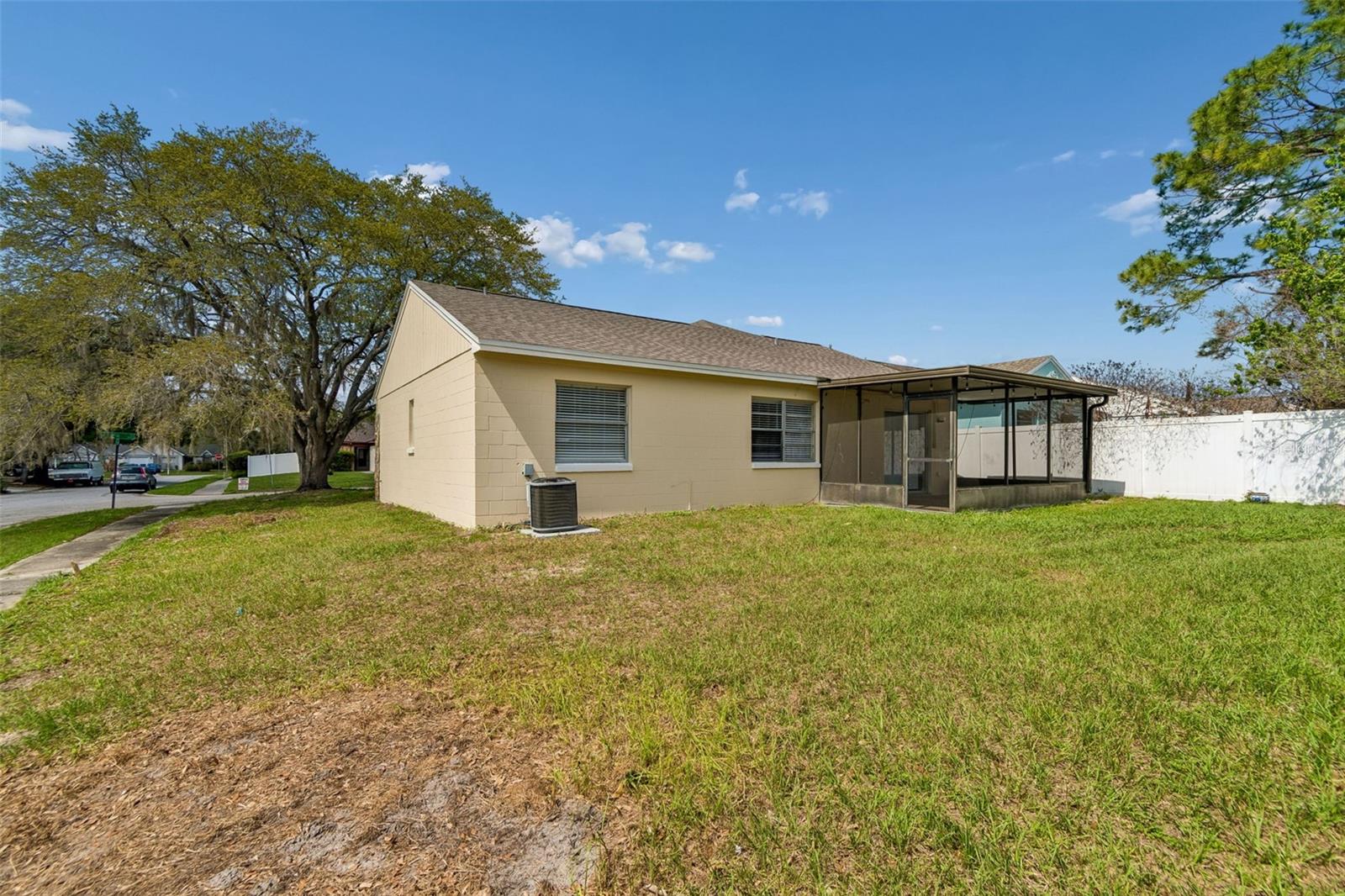 8301 IBERIA PL — photo 28