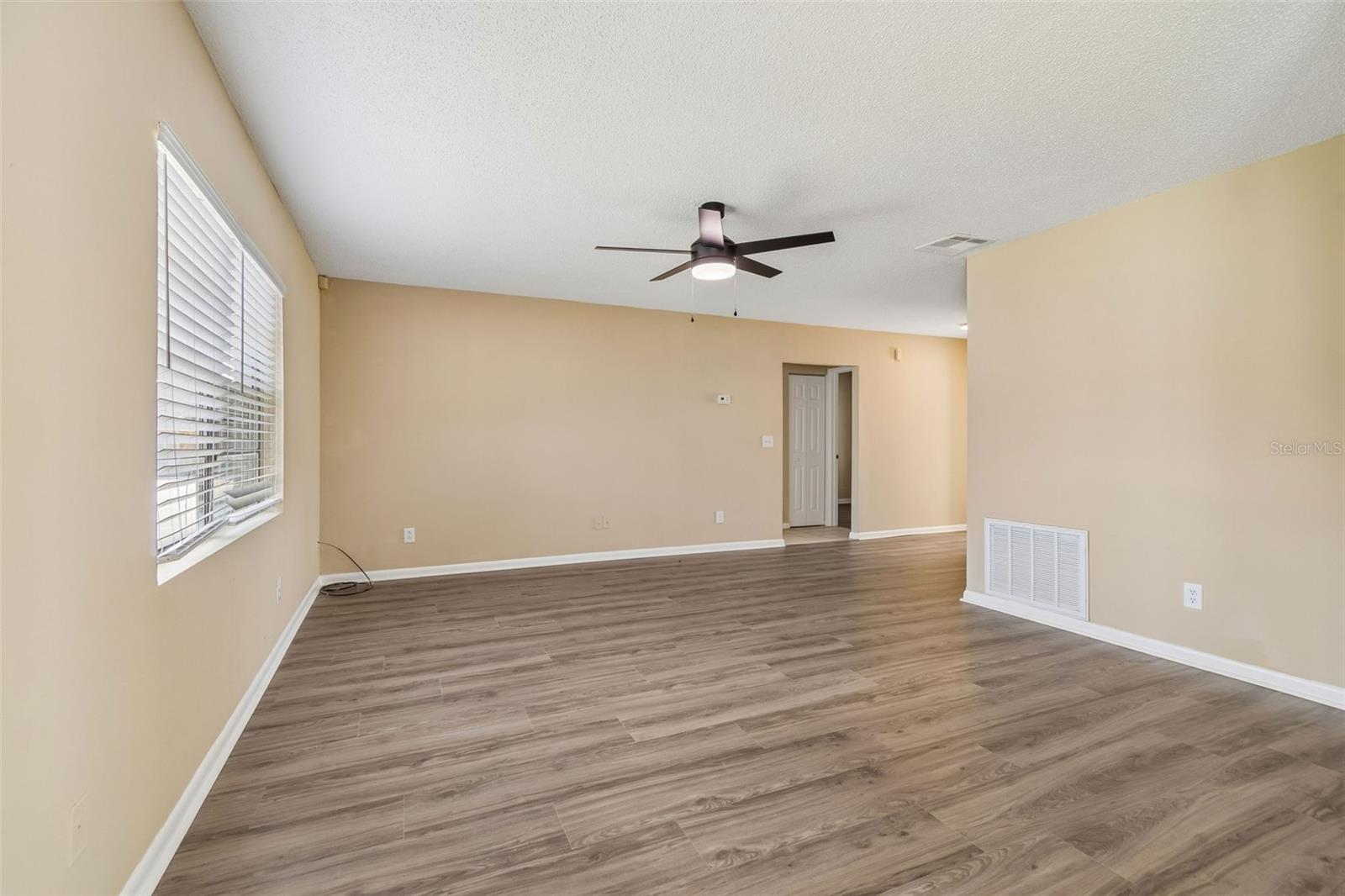 8301 IBERIA PL — photo 10