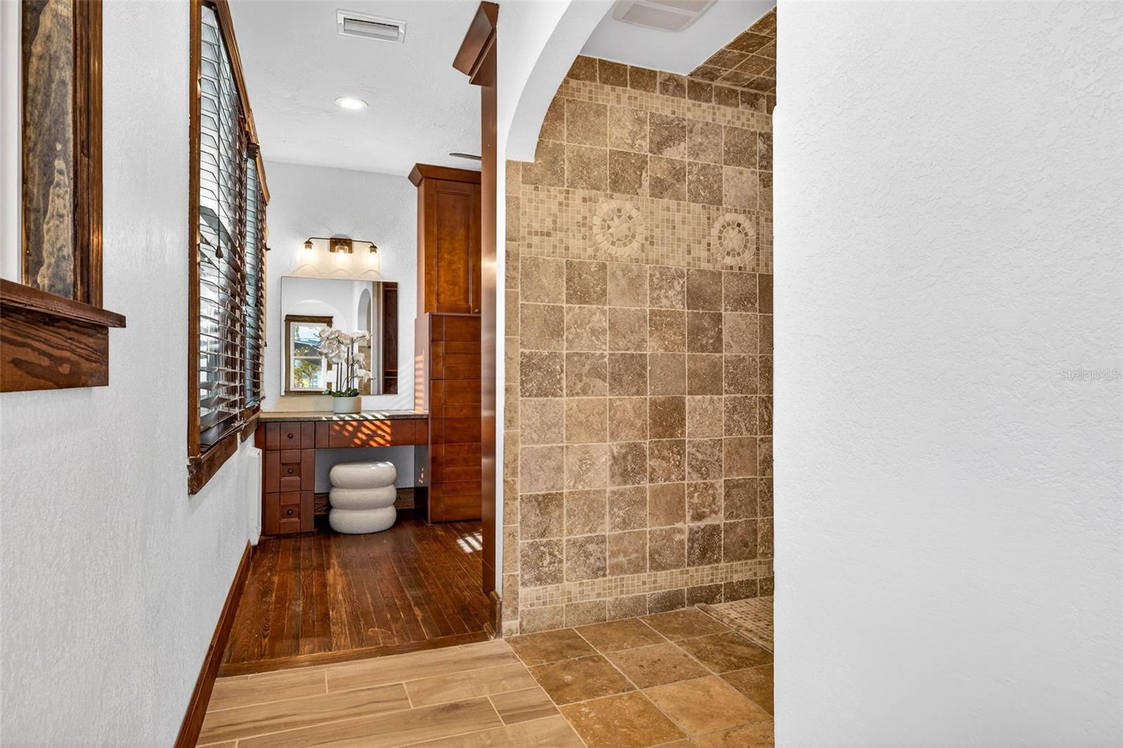 236 SAN SALVADOR DR — photo 27