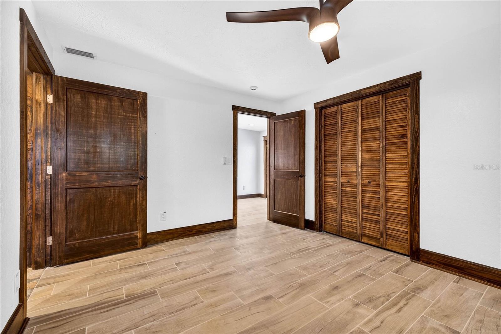 236 SAN SALVADOR DR — photo 86