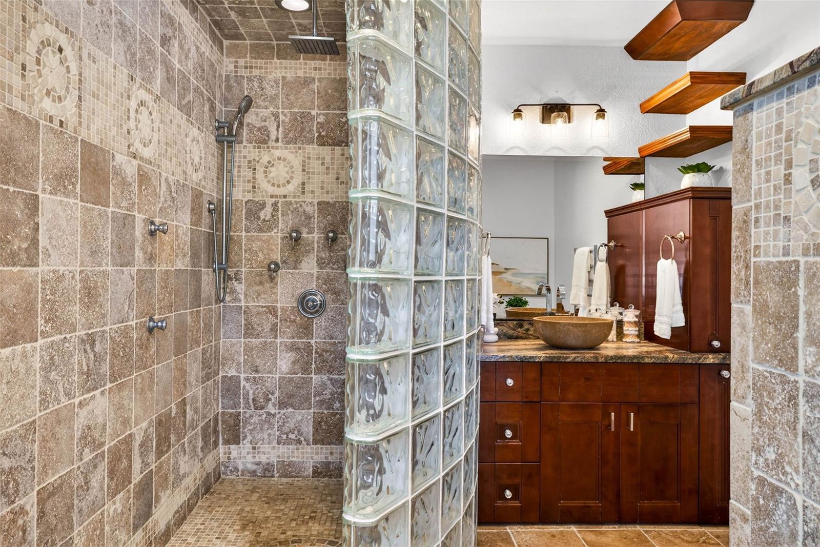 236 SAN SALVADOR DR — photo 26