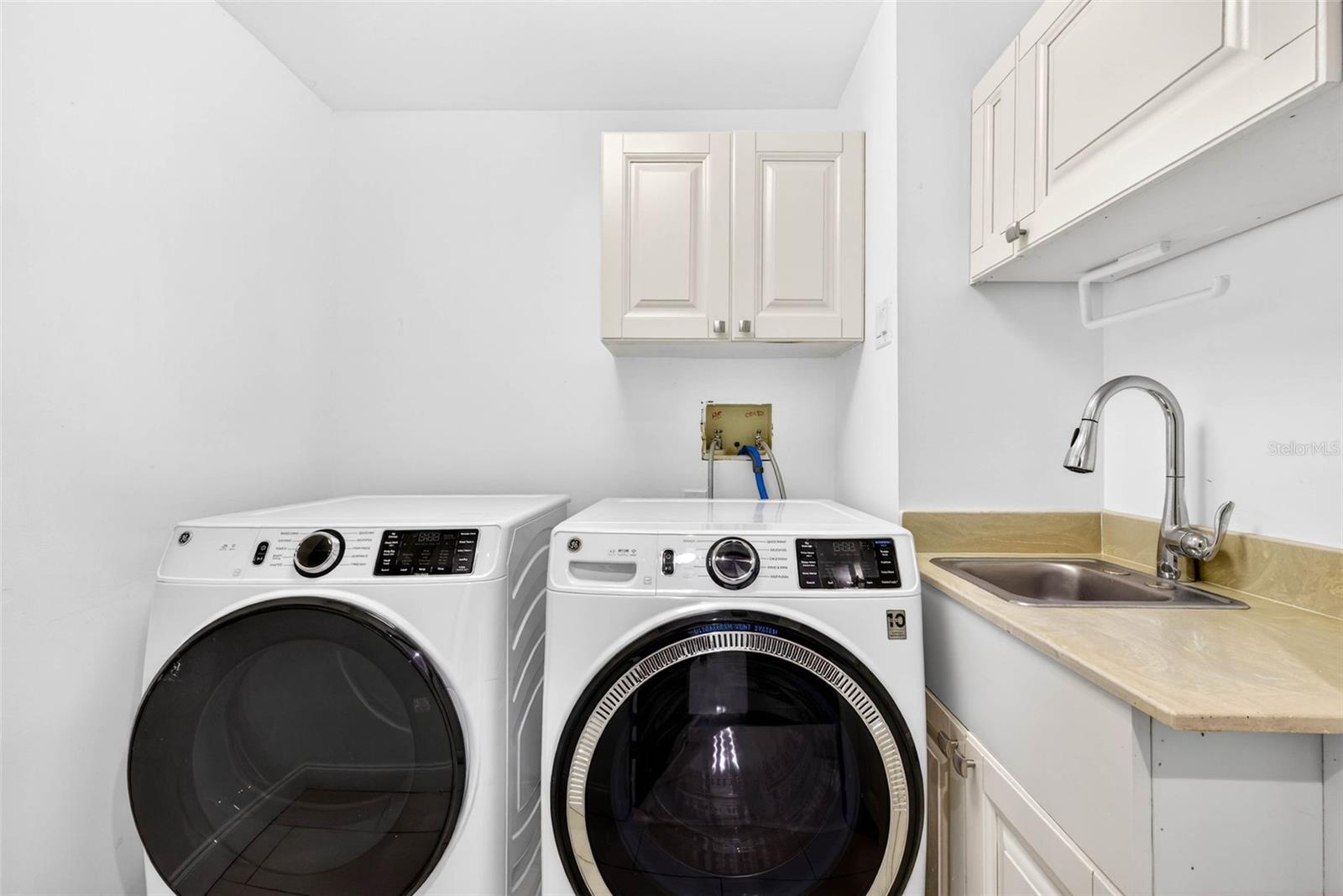 236 SAN SALVADOR DR — photo 83