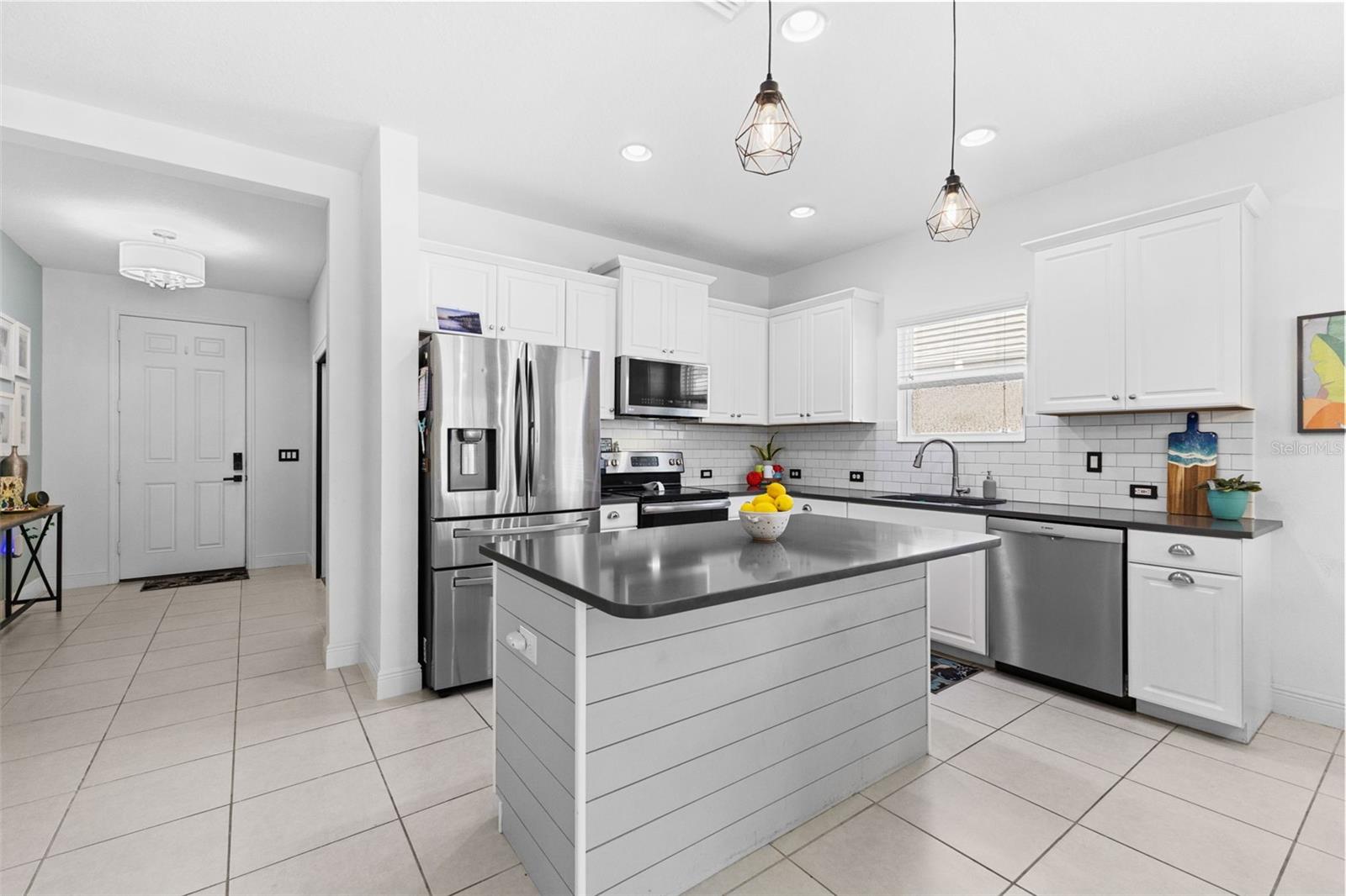 1316 THORNBURY DR — photo 3
