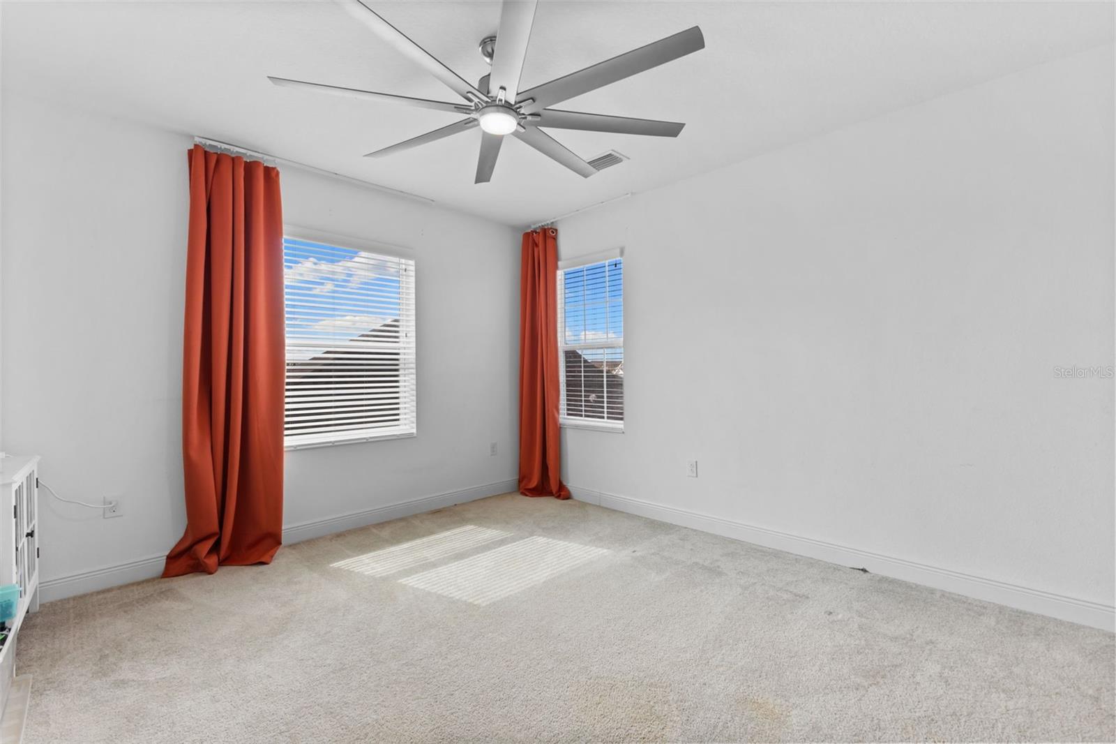 1316 THORNBURY DR — photo 15