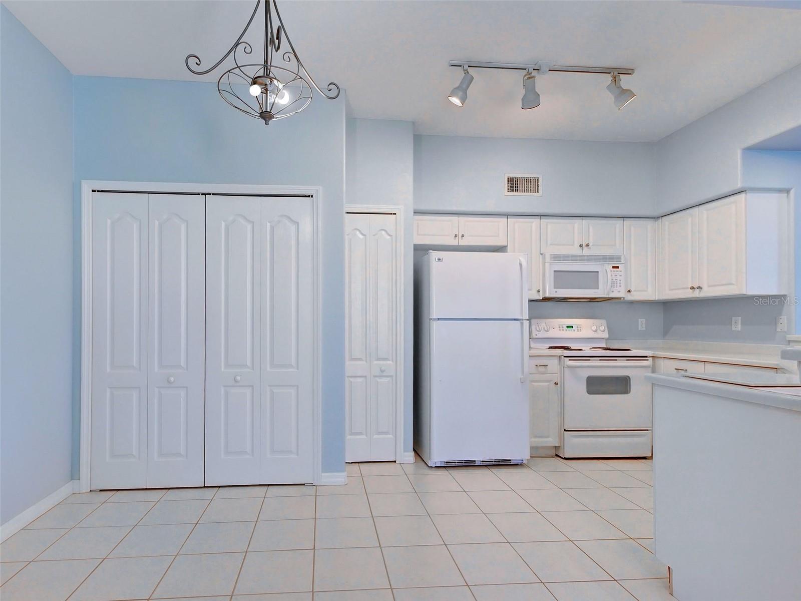 9102 L PAVIA BLVD #9102 — photo 14