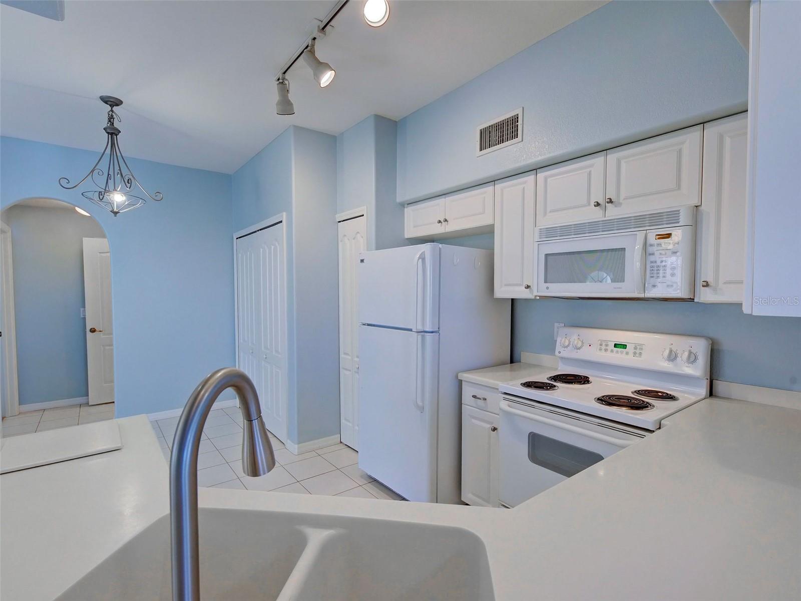 9102 L PAVIA BLVD #9102 — photo 20