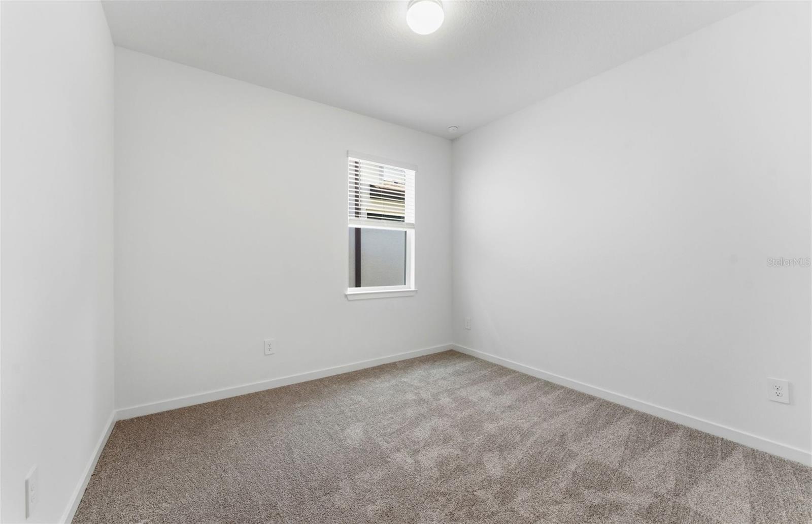 9804 REDWOOD HEIGHTS LOOP — photo 12