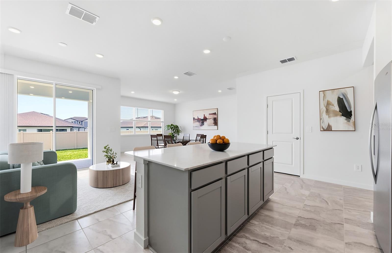 9804 REDWOOD HEIGHTS LOOP — photo 2