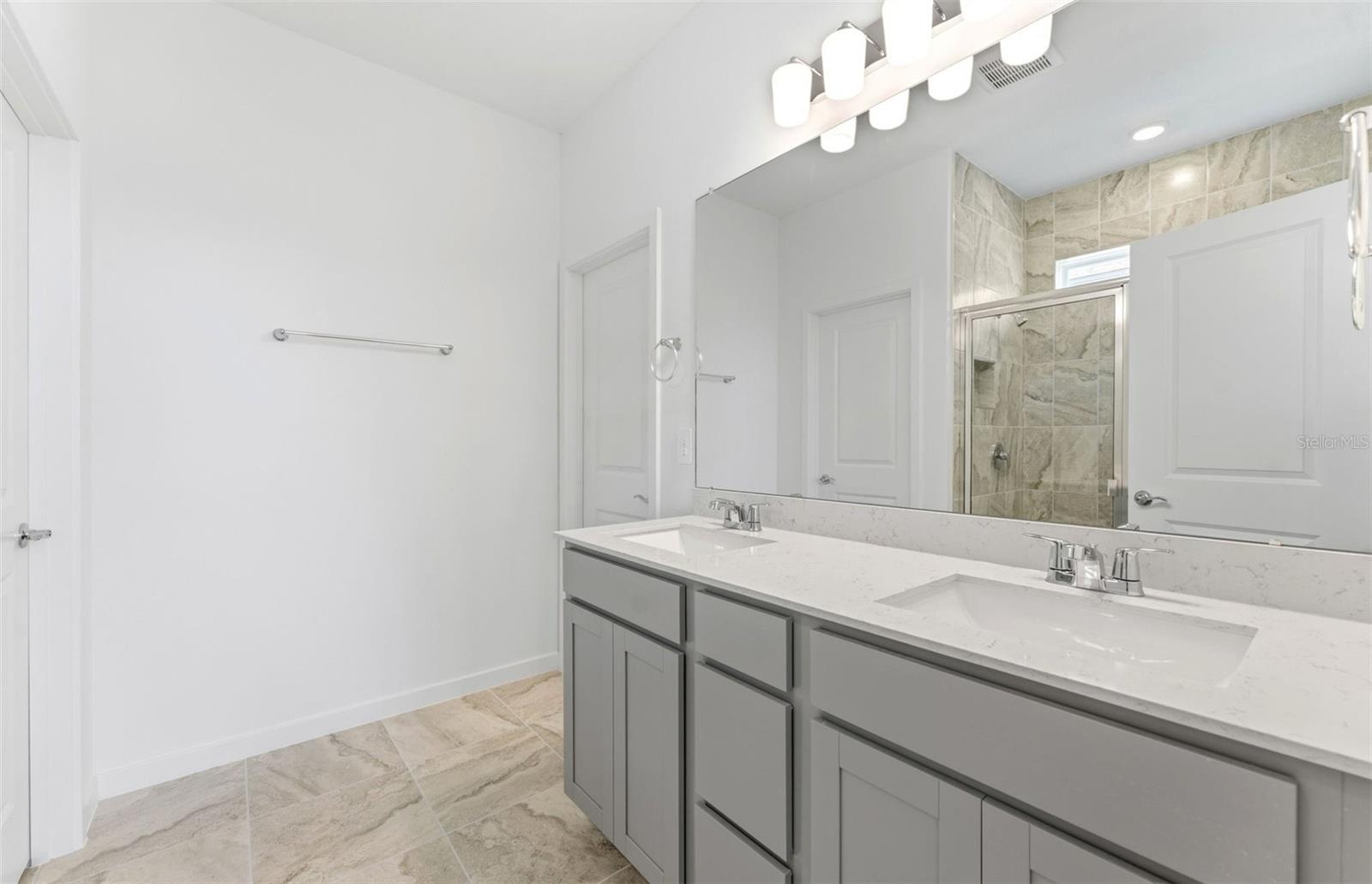 9804 REDWOOD HEIGHTS LOOP — photo 7