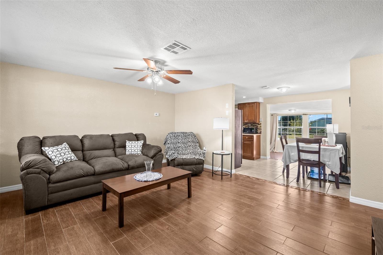 4642 EASTWOOD LN — photo 3