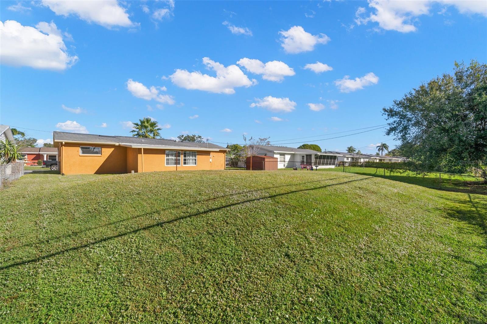 4642 EASTWOOD LN — photo 18