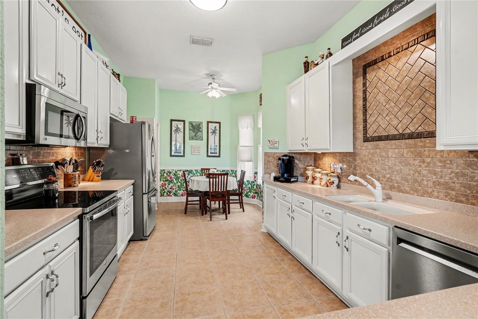 10412 OLD TAMPA BAY DR — photo 14