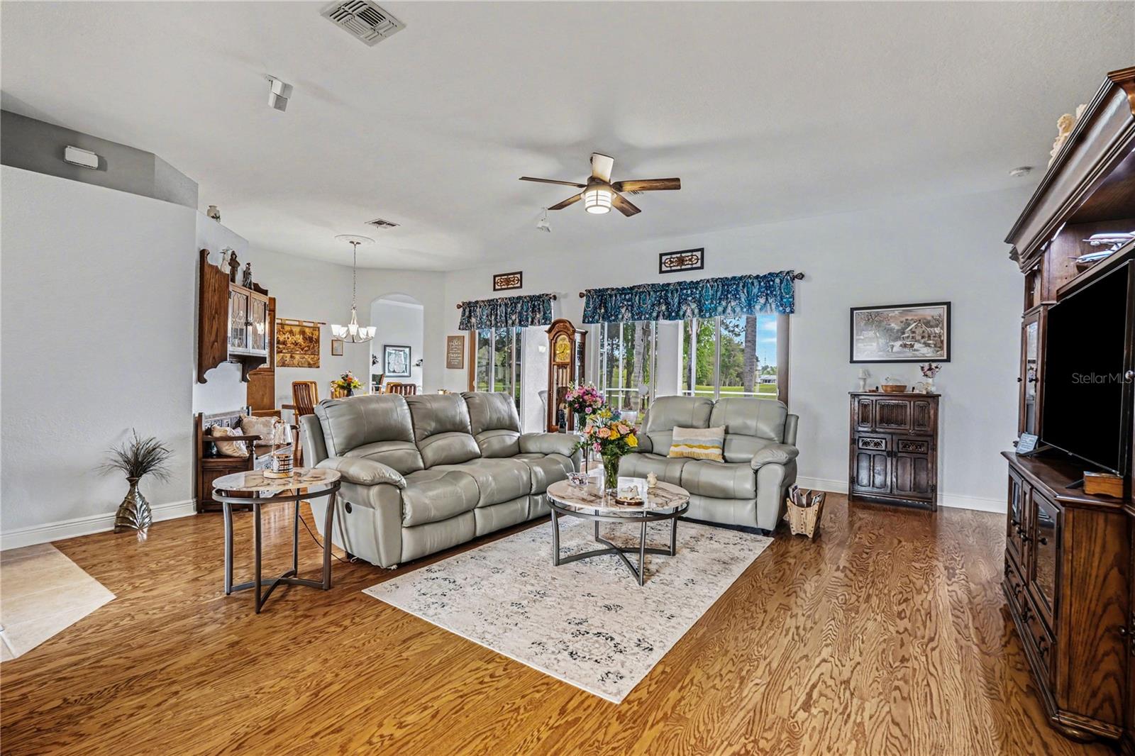 10412 OLD TAMPA BAY DR — photo 2
