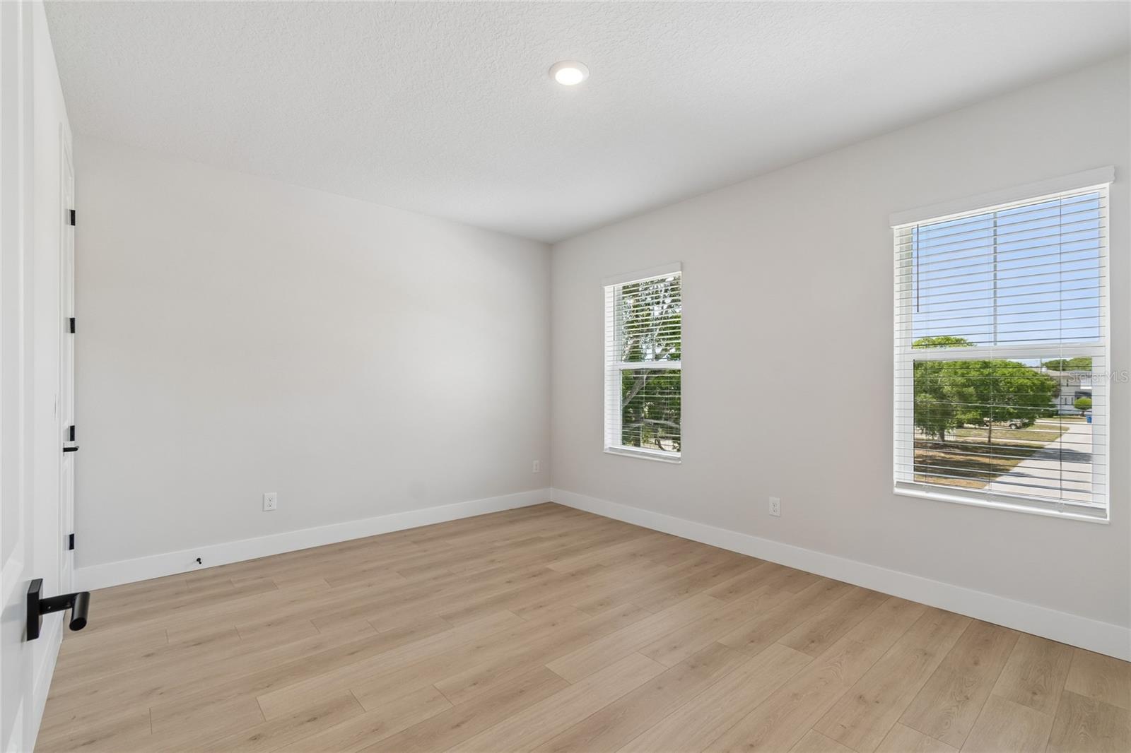 2916 W ELLIS DR — photo 34