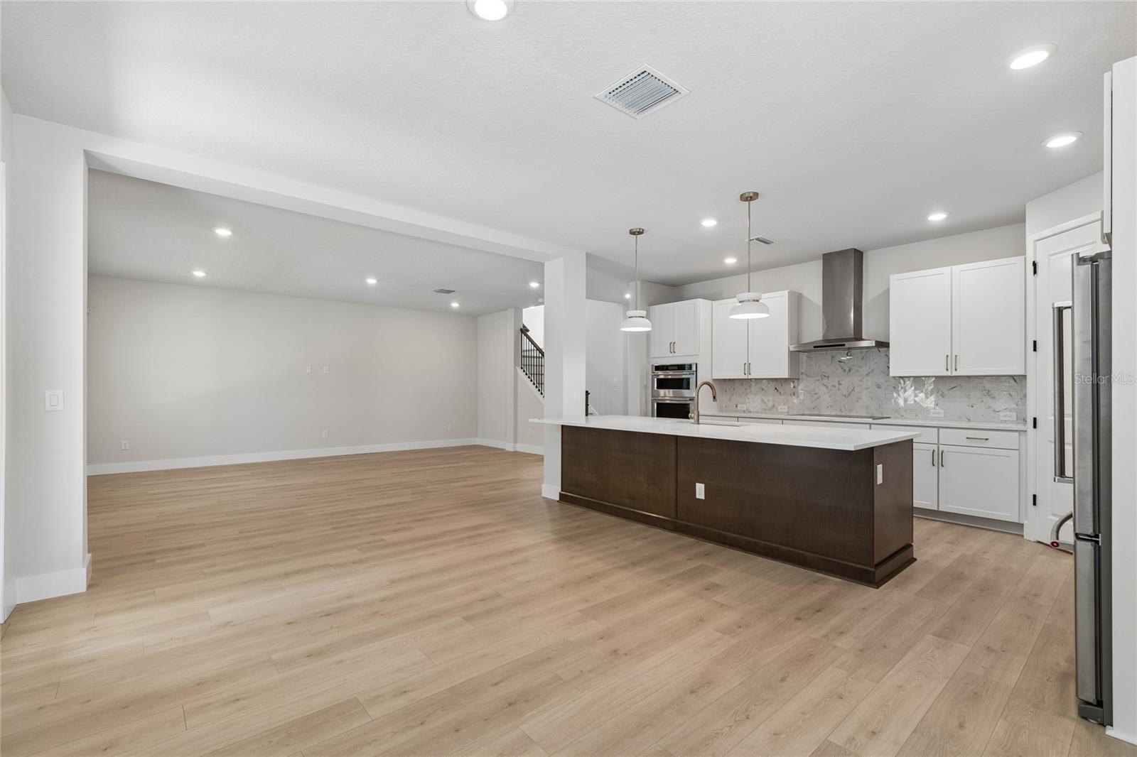 2916 W ELLIS DR — photo 9