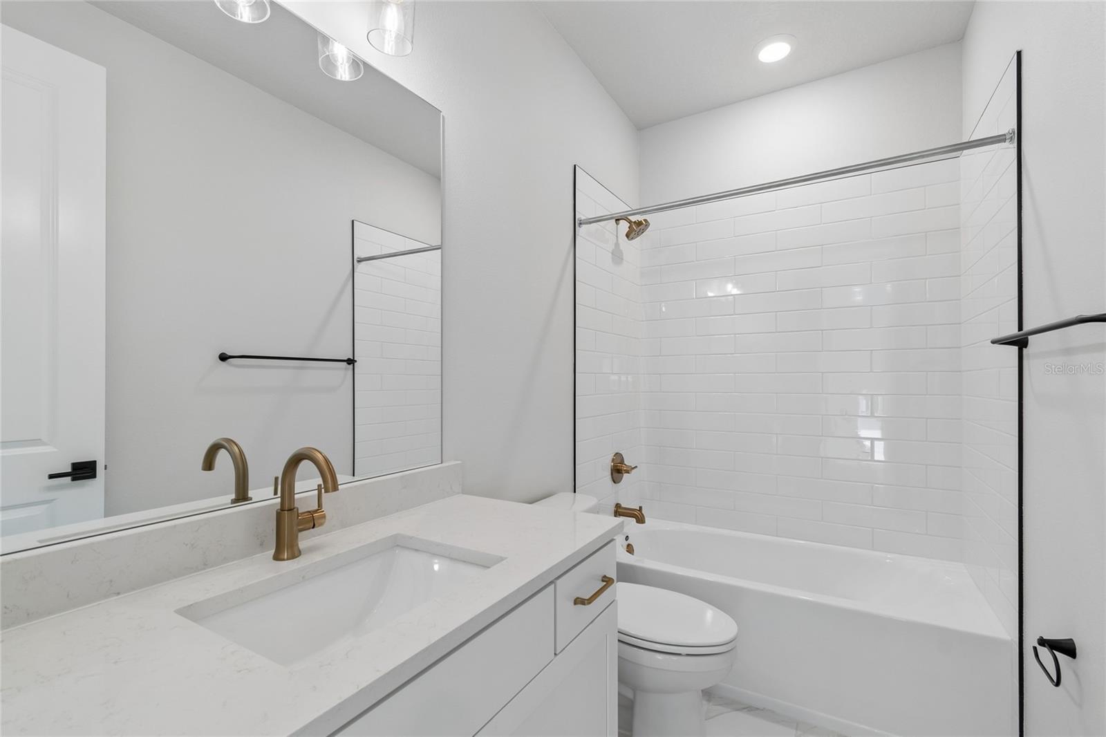 2916 W ELLIS DR — photo 30