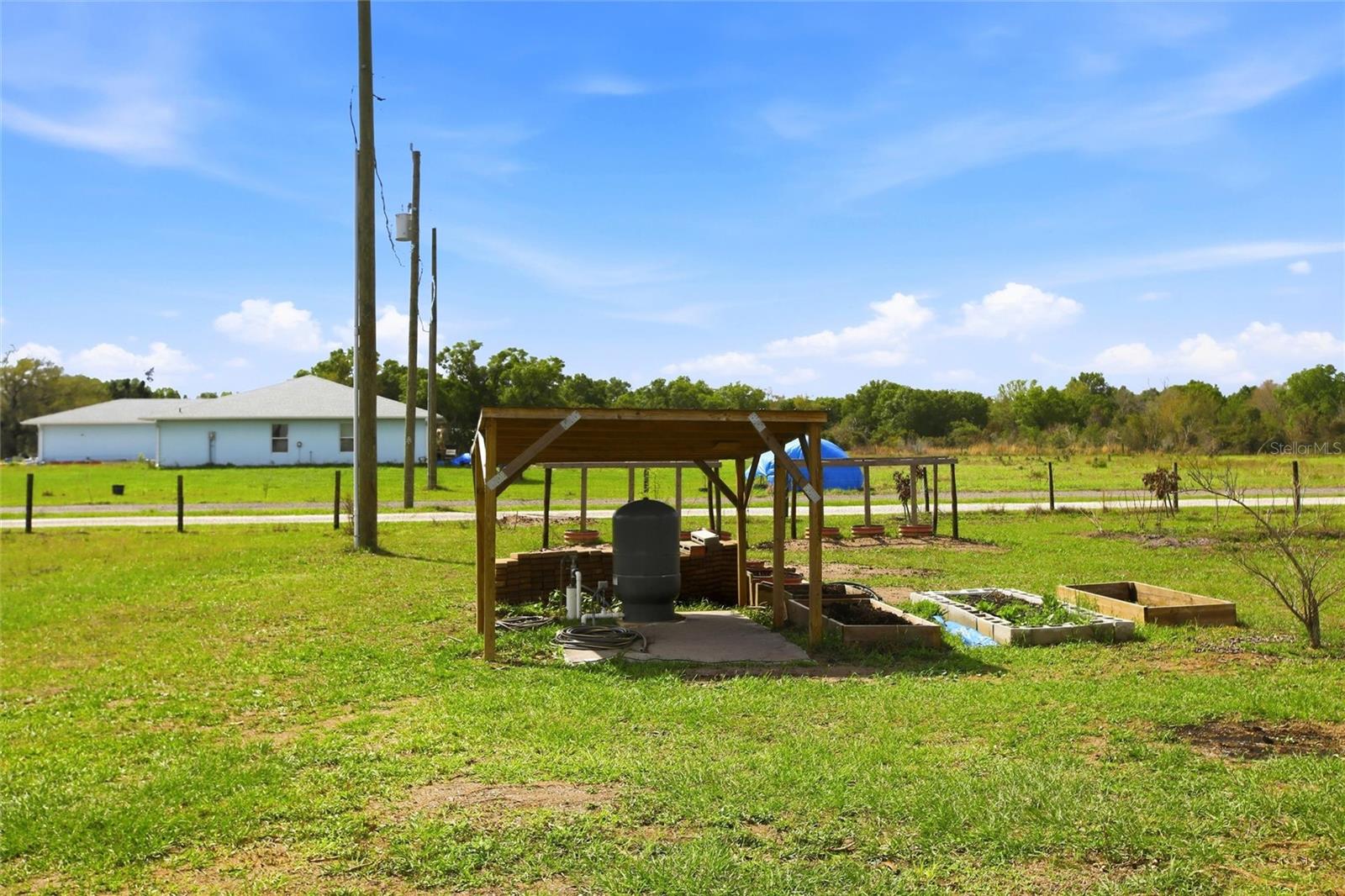 10080 WAUCHULA RD — photo 47
