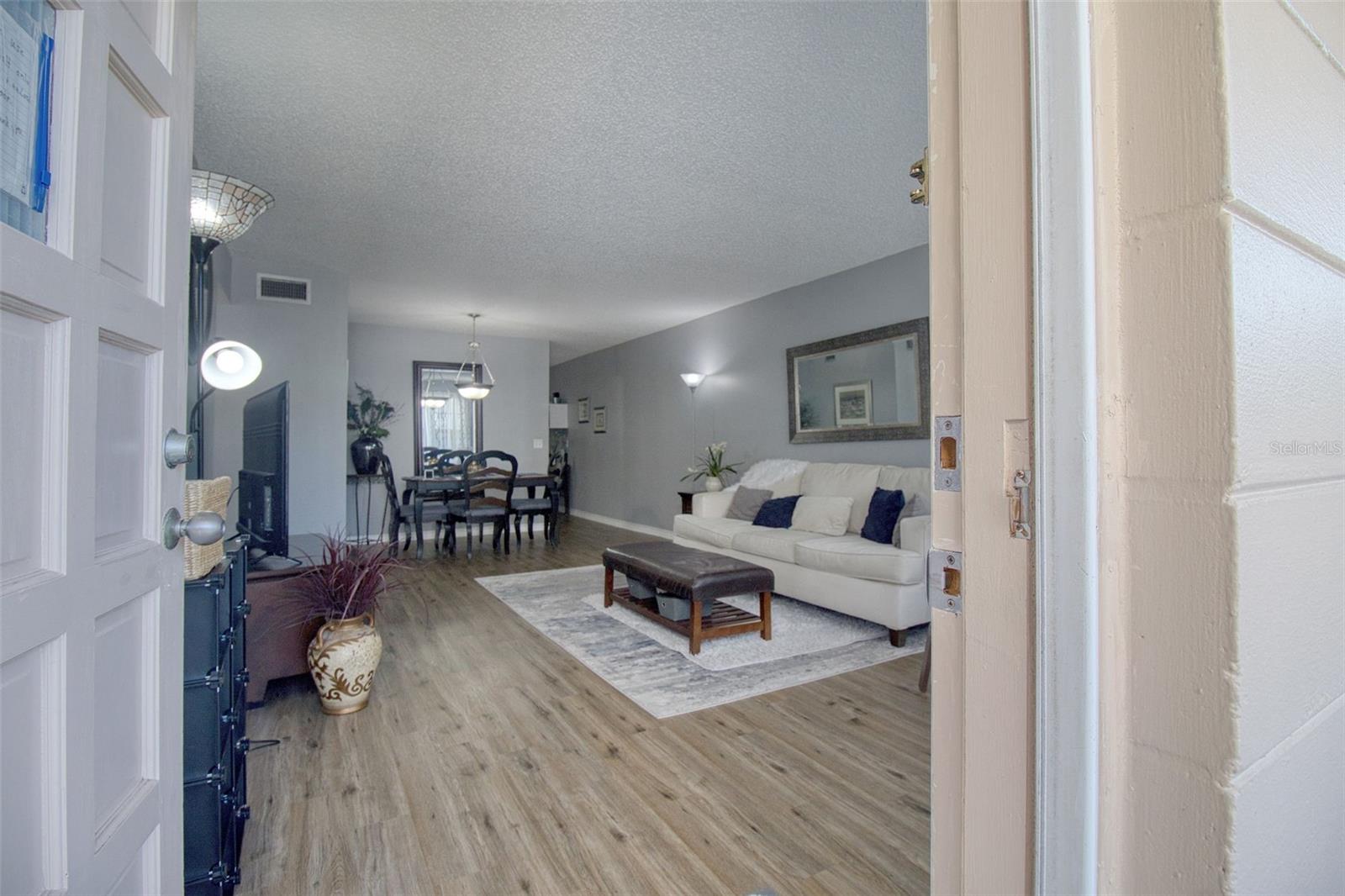 2436 RHODESIAN DR #32 — photo 4